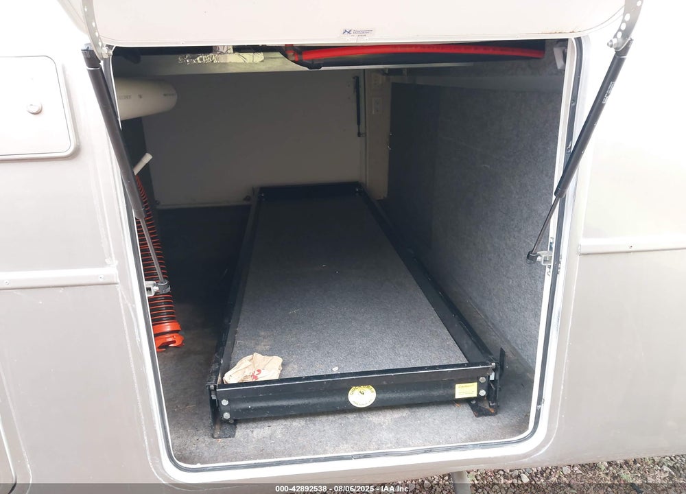 2005 DRV 36TKJ3 VIN: 5KEFA362X51002066