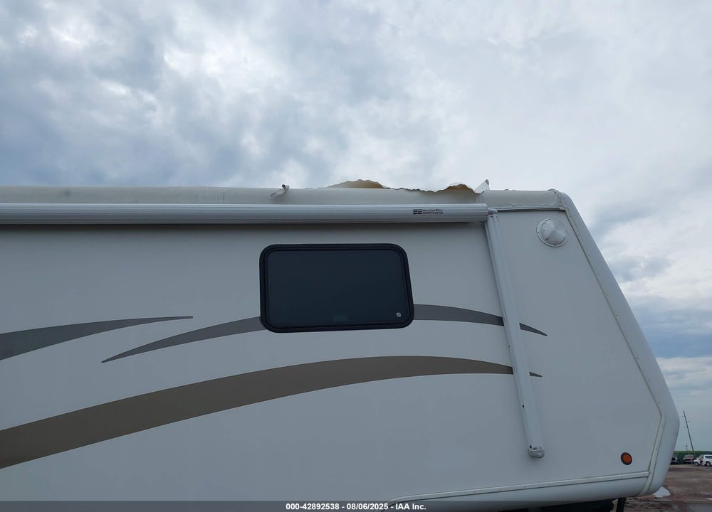2005 DRV 36TKJ3 VIN: 5KEFA362X51002066