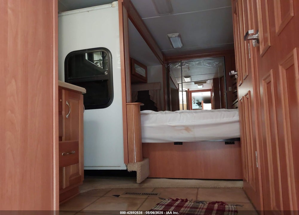 2005 DRV 36TKJ3 VIN: 5KEFA362X51002066