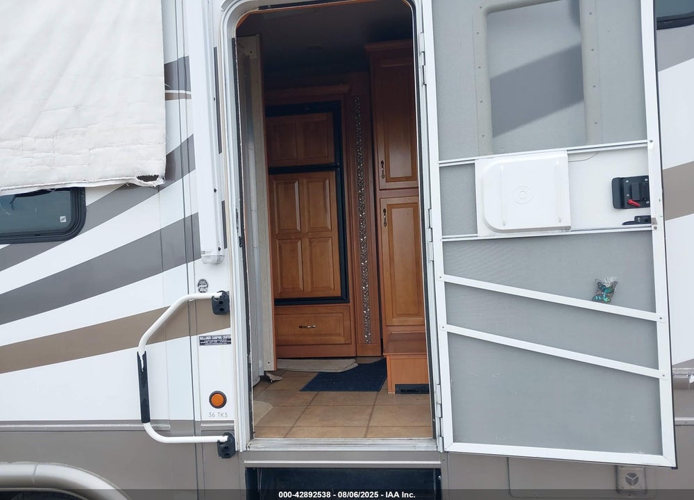 2005 DRV 36TKJ3 VIN: 5KEFA362X51002066