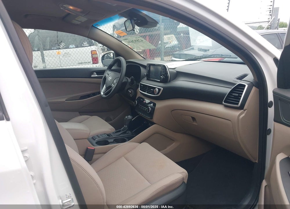 2021 HYUNDAI TUCSON SE VIN: KM8J23A4XMU313424