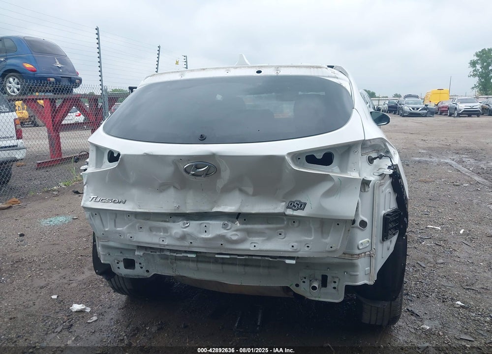 2021 HYUNDAI TUCSON SE VIN: KM8J23A4XMU313424