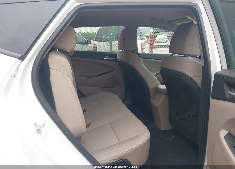 2021 HYUNDAI TUCSON SE VIN: KM8J23A4XMU313424