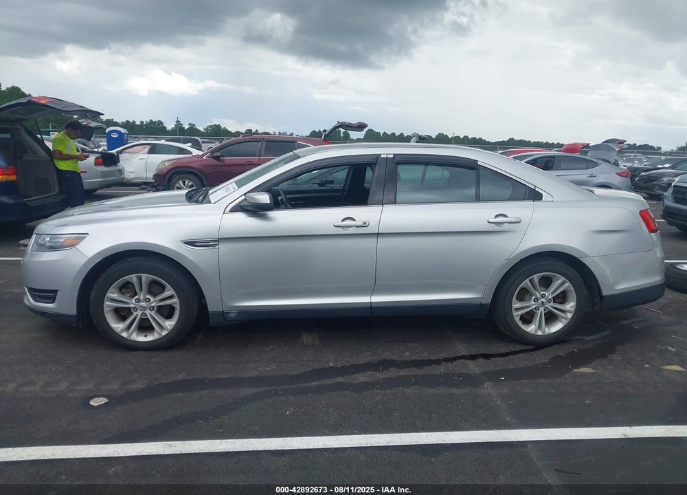 2018 FORD TAURUS VIN: 1FAHP2E85JG135188