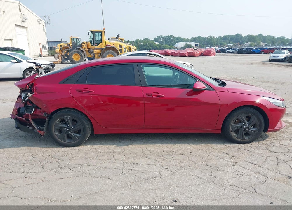 2021 HYUNDAI ELANTRA VIN: KMHLM4AG2MU117660