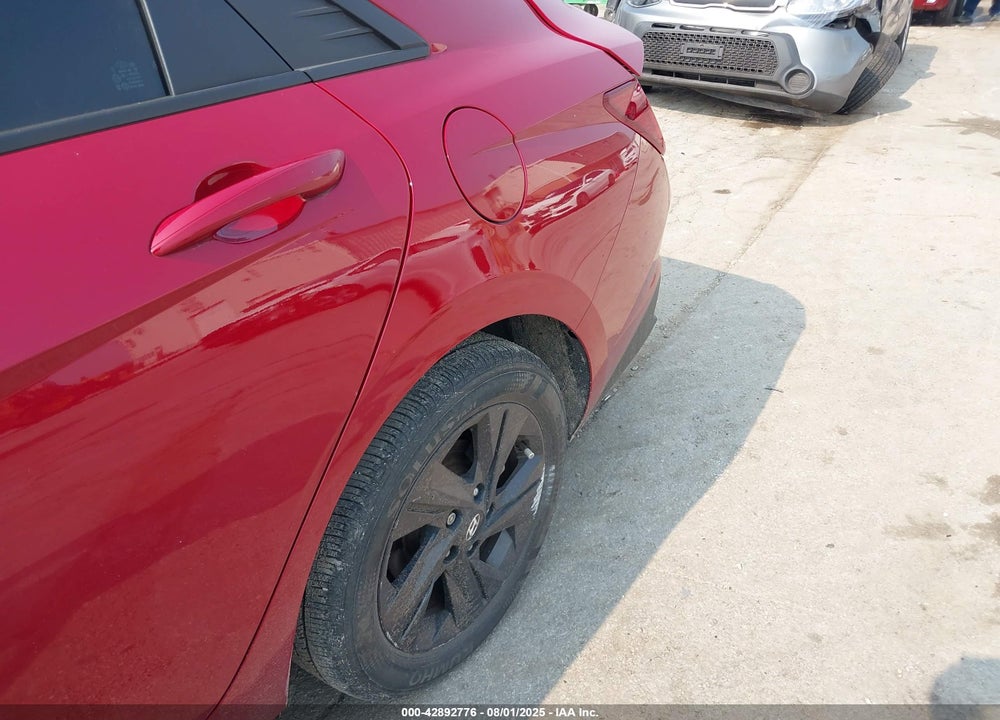 2021 HYUNDAI ELANTRA VIN: KMHLM4AG2MU117660