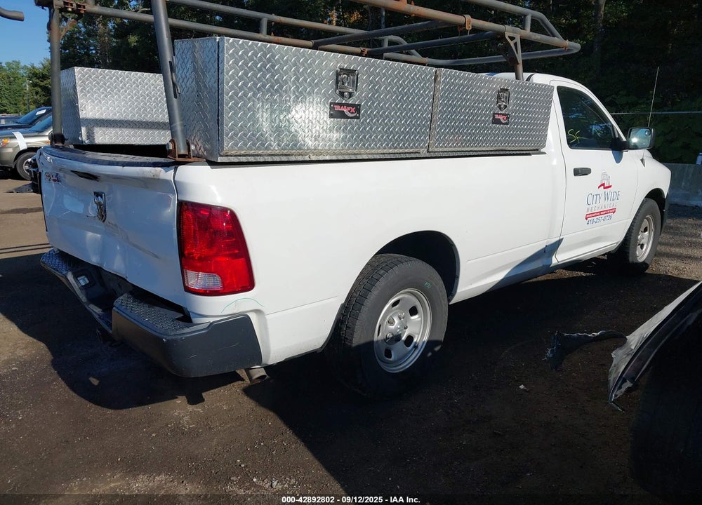 2018 RAM 1500 VIN: 3C6JR6DG2JG250882