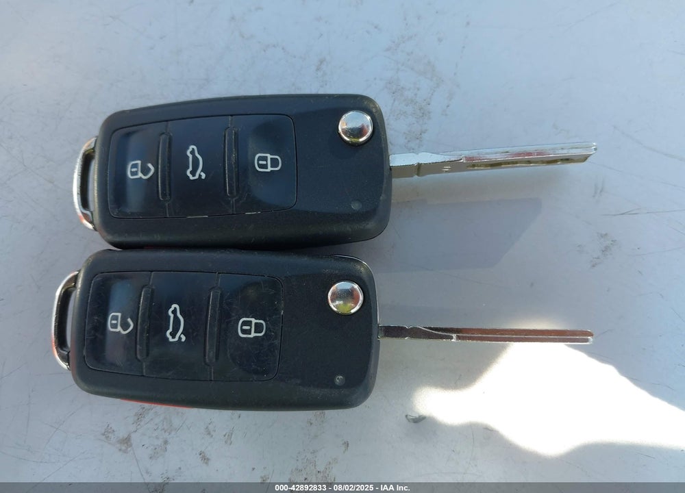 2016 VOLKSWAGEN JETTA VIN: 3VWD17AJXGM216991