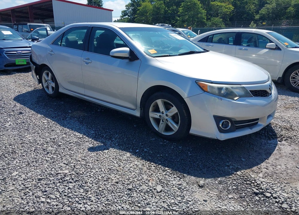 2014 TOYOTA CAMRY SE VIN: 4T1BF1FK3EU343662
