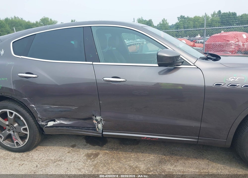 2023 MASERATI LEVANTE VIN: ZN661XUA3PX428650