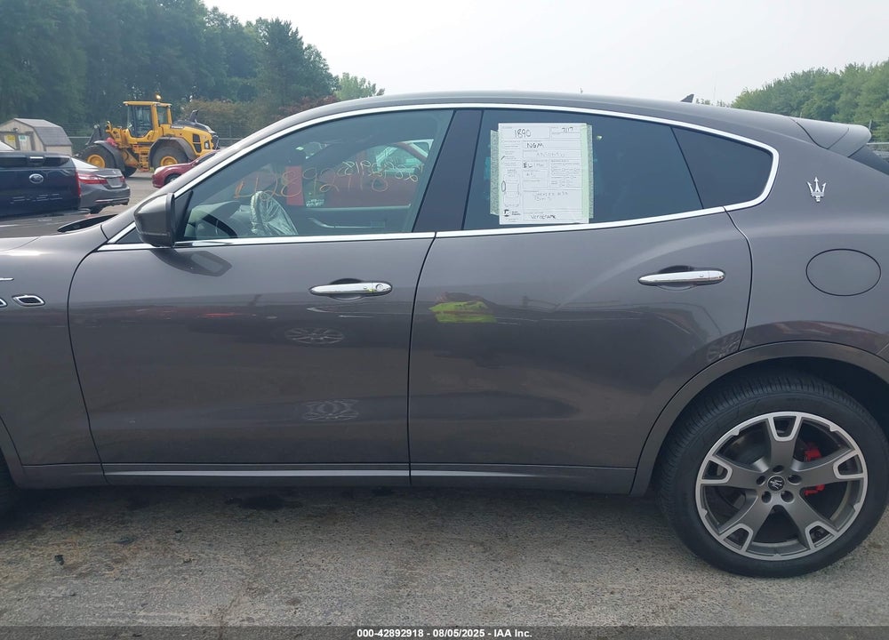 2023 MASERATI LEVANTE VIN: ZN661XUA3PX428650