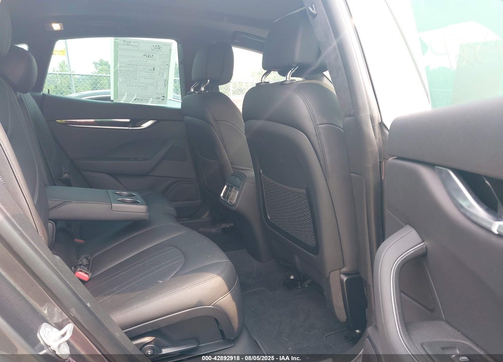 2023 MASERATI LEVANTE VIN: ZN661XUA3PX428650