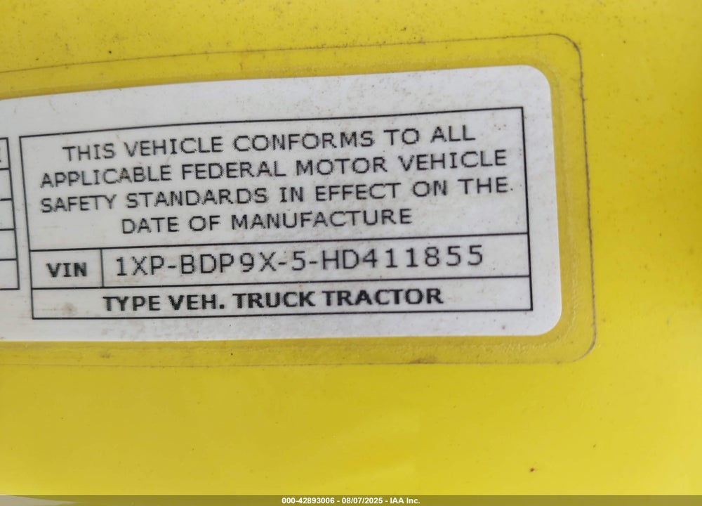 2017 PETERBILT 579 VIN: 1XPBDP9X5HD411855