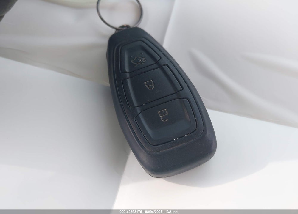 2011 FORD FIESTA VIN: 3FADP4FJ4BM239822