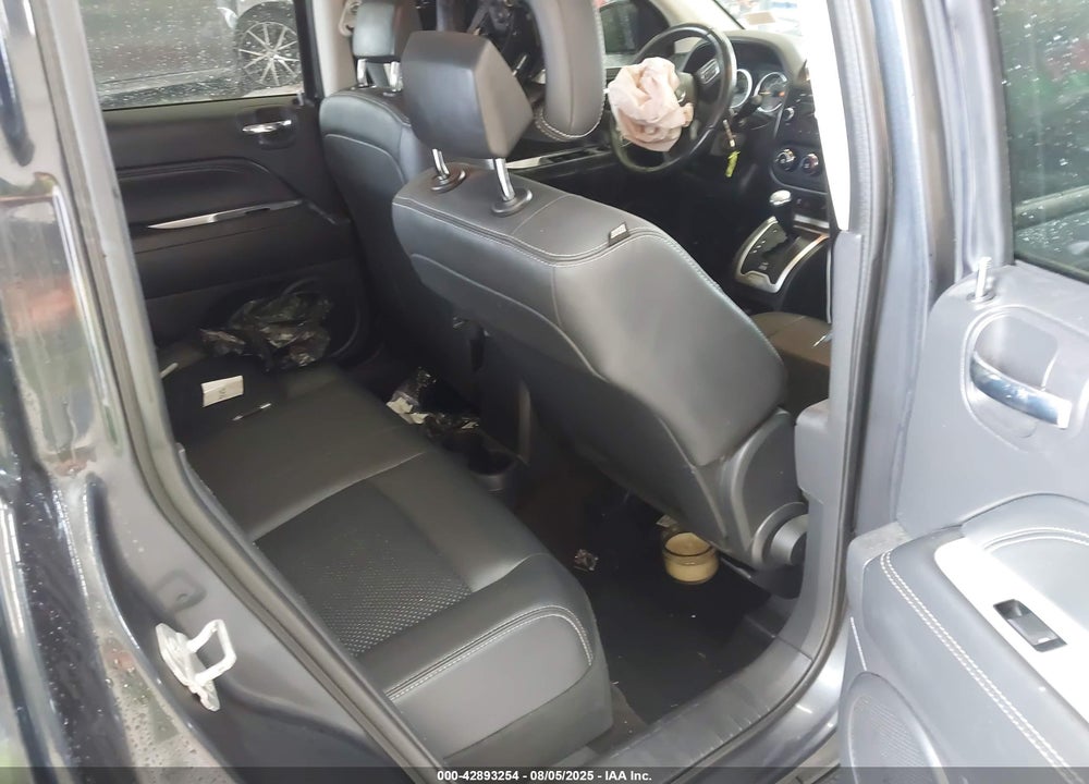 2014 JEEP COMPASS VIN: 1C4NJCEA4ED647894