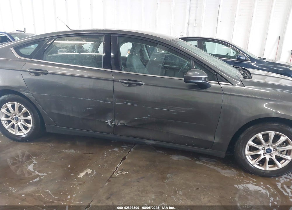 2015 FORD FUSION VIN: 1FA6P0G76F5122839
