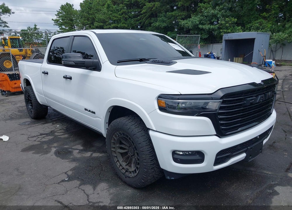 2025 RAM 1500 LAIE  4X4 6'4 BOX VIN: 1C6SRFRP8SN563750