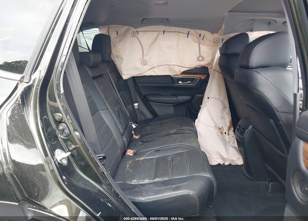 2018 HONDA CR-V VIN: 7FARW2H98JE038202