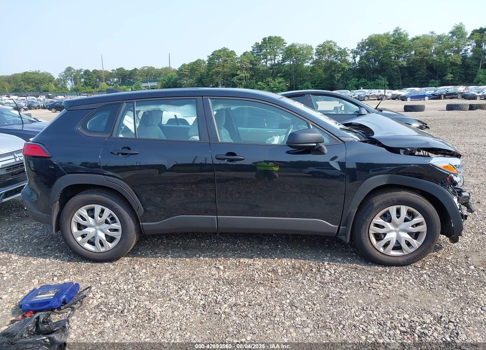 2025 TOYOTA COROLLA CROSS VIN: 7MUAAAAG3SV133618