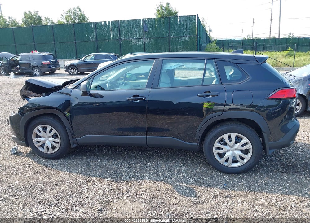 2025 TOYOTA COROLLA CROSS VIN: 7MUAAAAG3SV133618