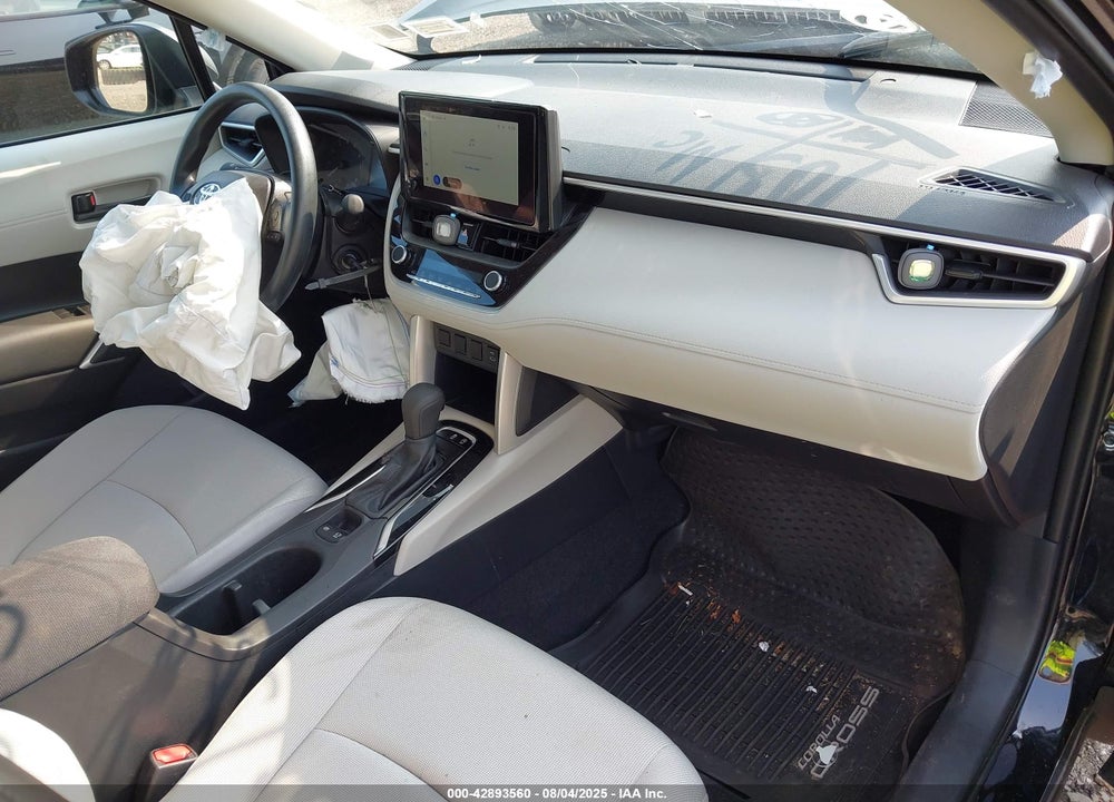 2025 TOYOTA COROLLA CROSS VIN: 7MUAAAAG3SV133618