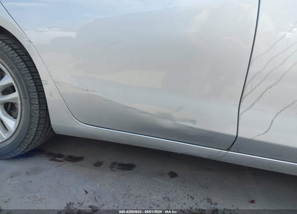 2018 CHEVROLET MALIBU VIN: 1G1ZD5STXJF227221