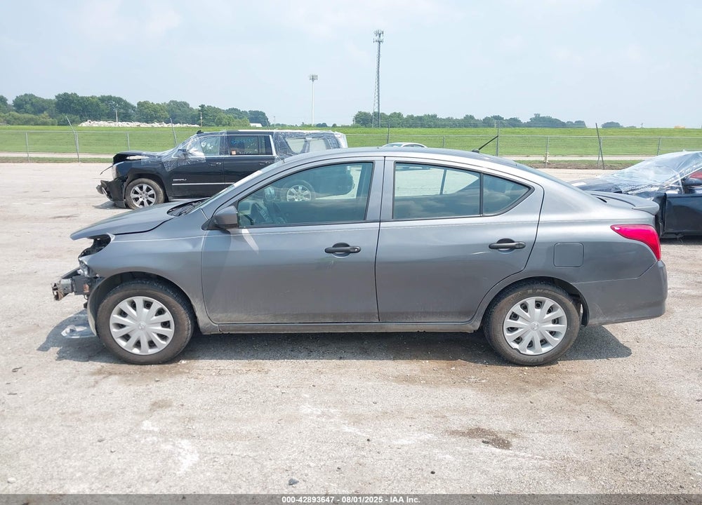 2016 NISSAN VERSA VIN: 3N1CN7APXGL877632