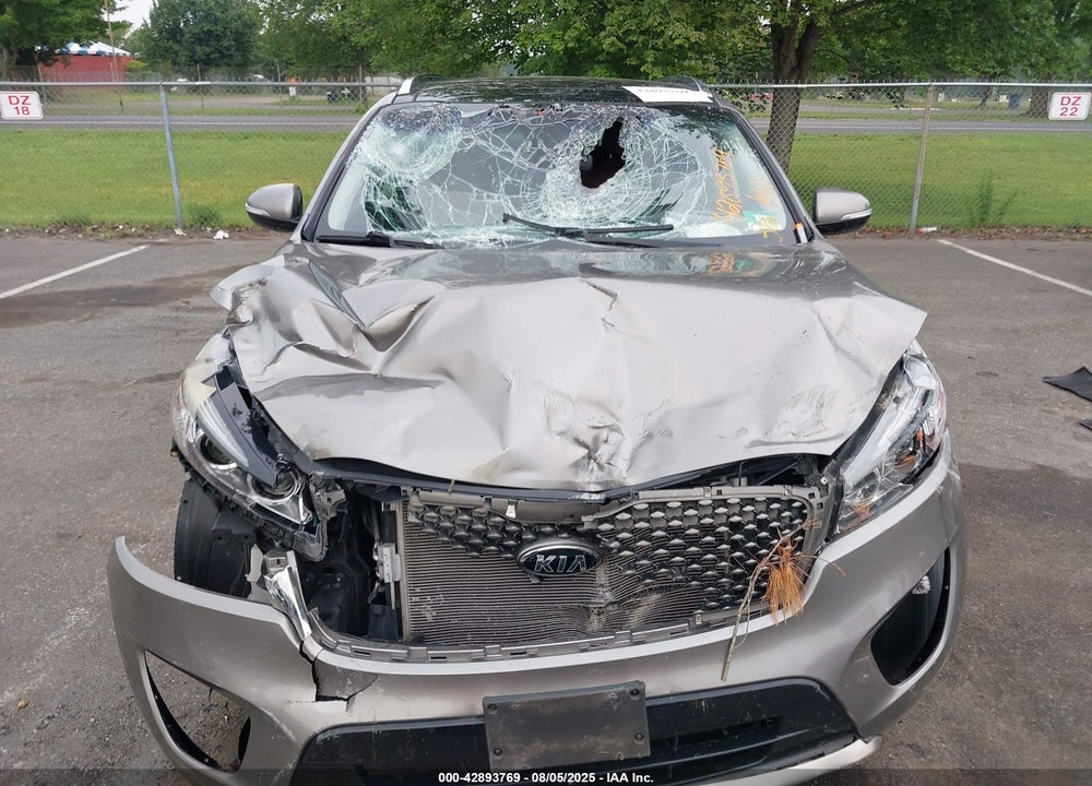 2018 KIA SORENTO 3.3L SX VIN: 5XYPKDA57JG422336