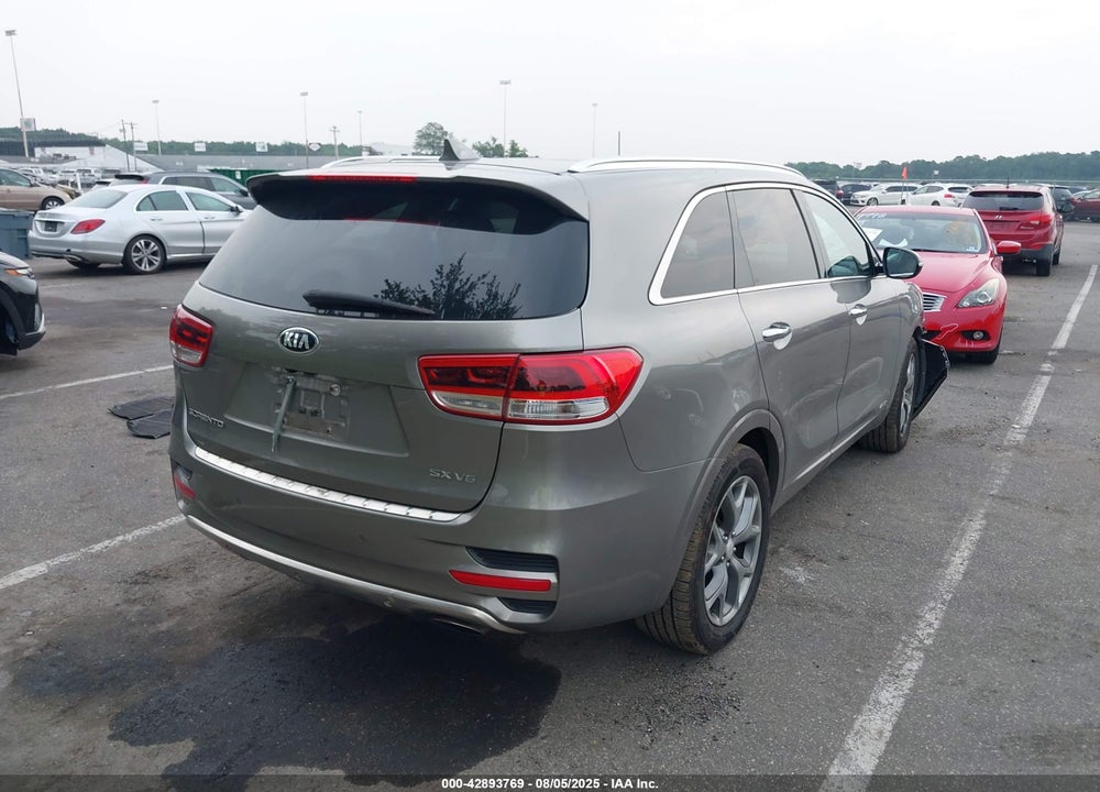 2018 KIA SORENTO 3.3L SX VIN: 5XYPKDA57JG422336