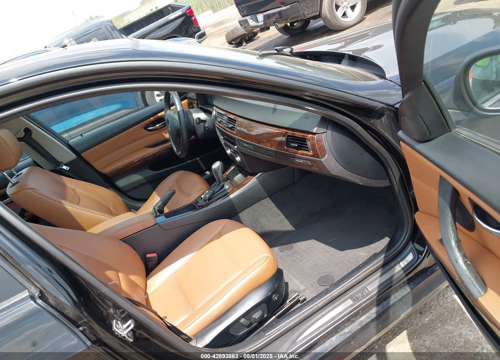 2011 BMW 3 SERIES VIN: WBAPK5C59BF127520