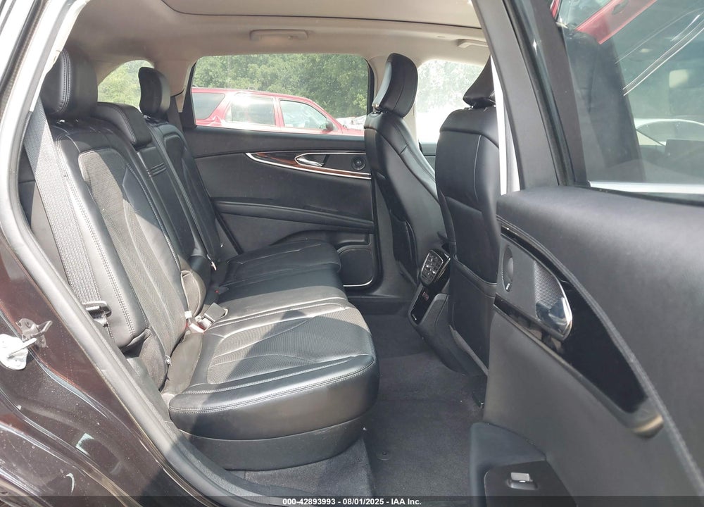 2022 LINCOLN NAUTILUS VIN: 2LMPJ8K94NBL12740