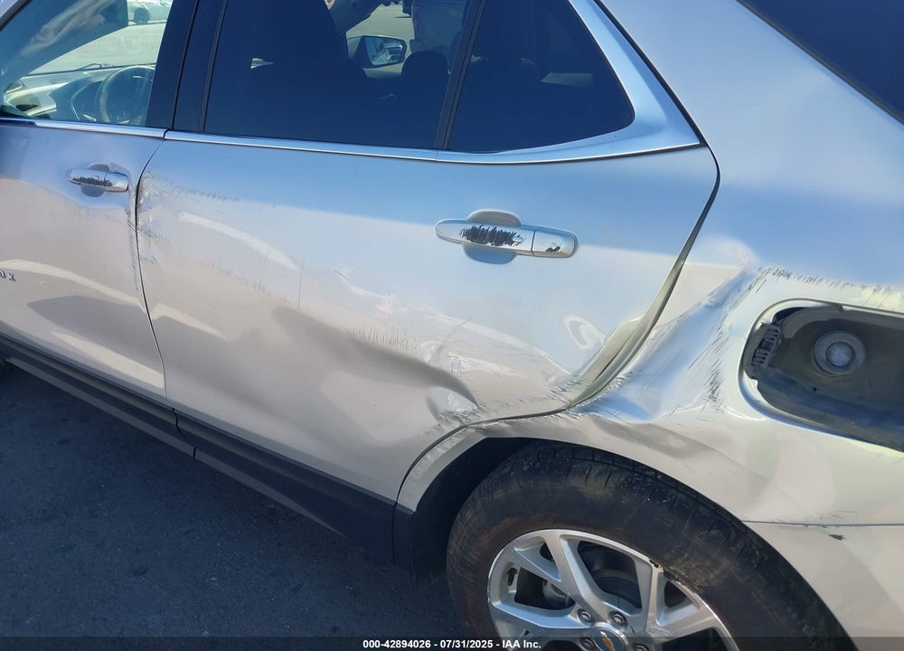 2018 CHEVROLET EQUINOX VIN: 2GNAXKEXXJ6152854