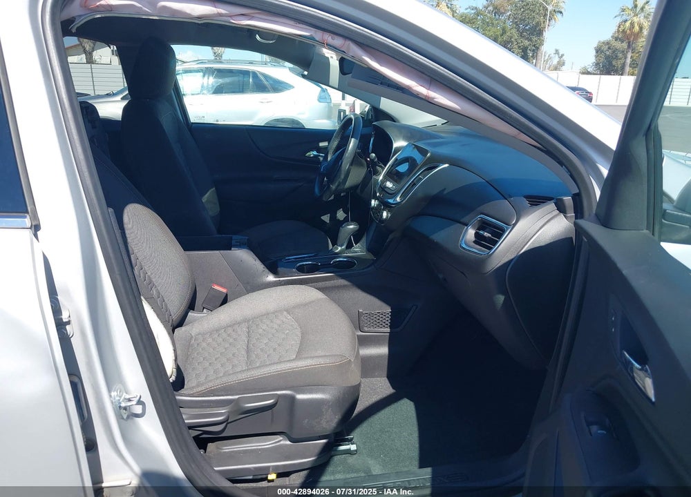 2018 CHEVROLET EQUINOX VIN: 2GNAXKEXXJ6152854