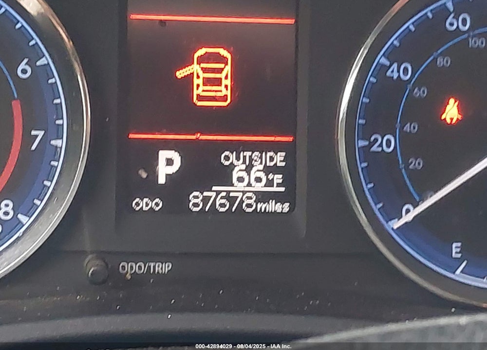 2019 TOYOTA COROLLA VIN: 2T1BURHE4KC175085