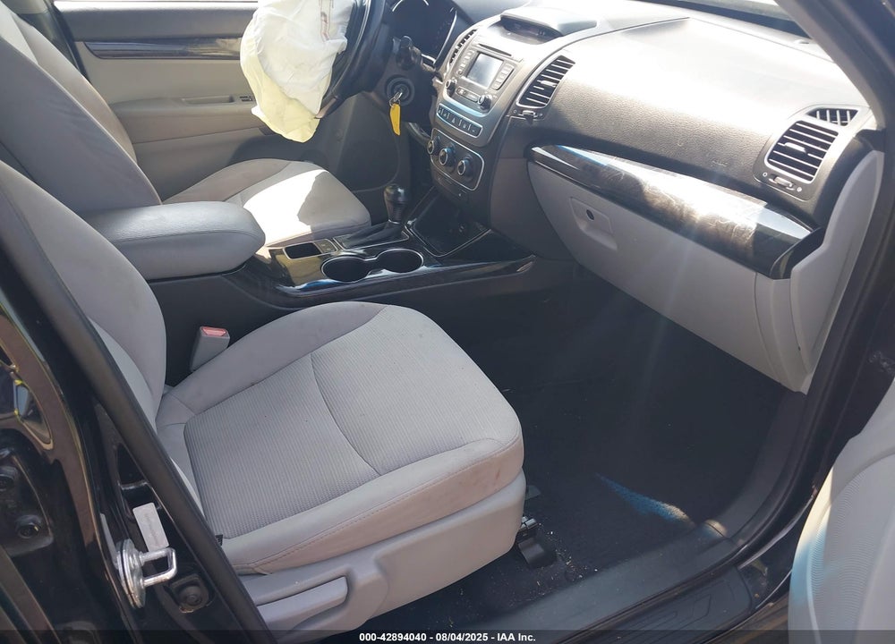 2014 KIA SORENTO VIN: 5XYKT4A6XEG449407