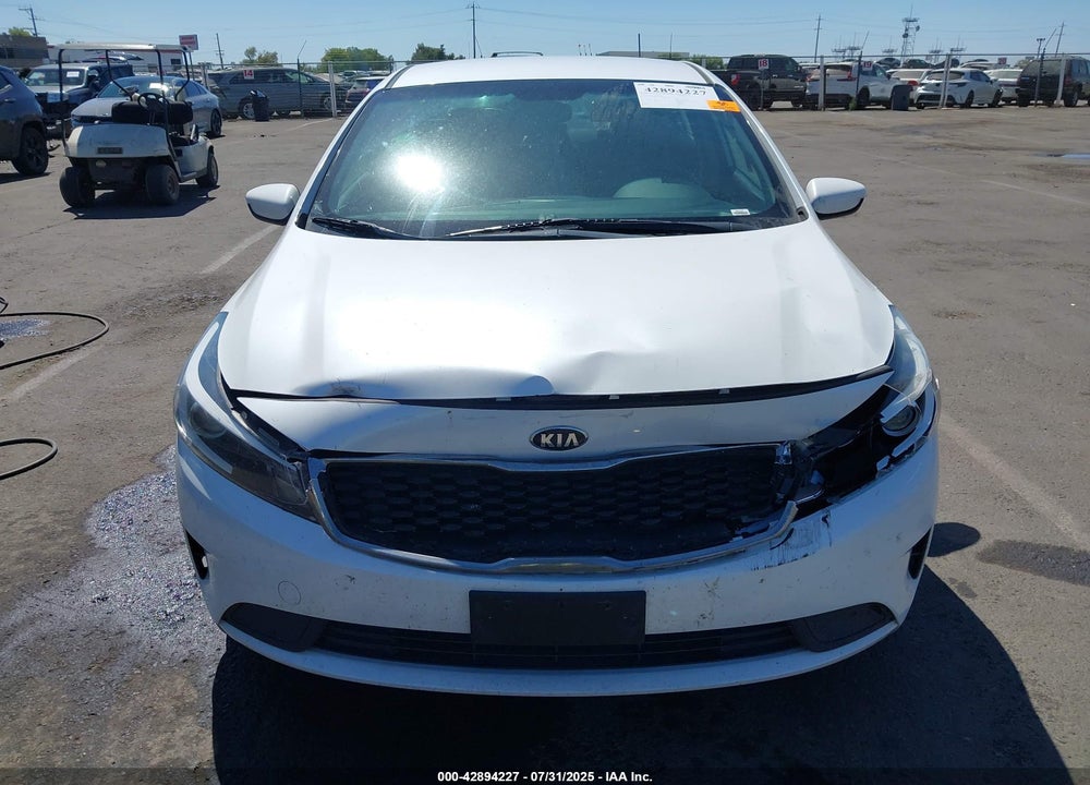 2018 KIA FORTE VIN: 3KPFL4A79JE255680