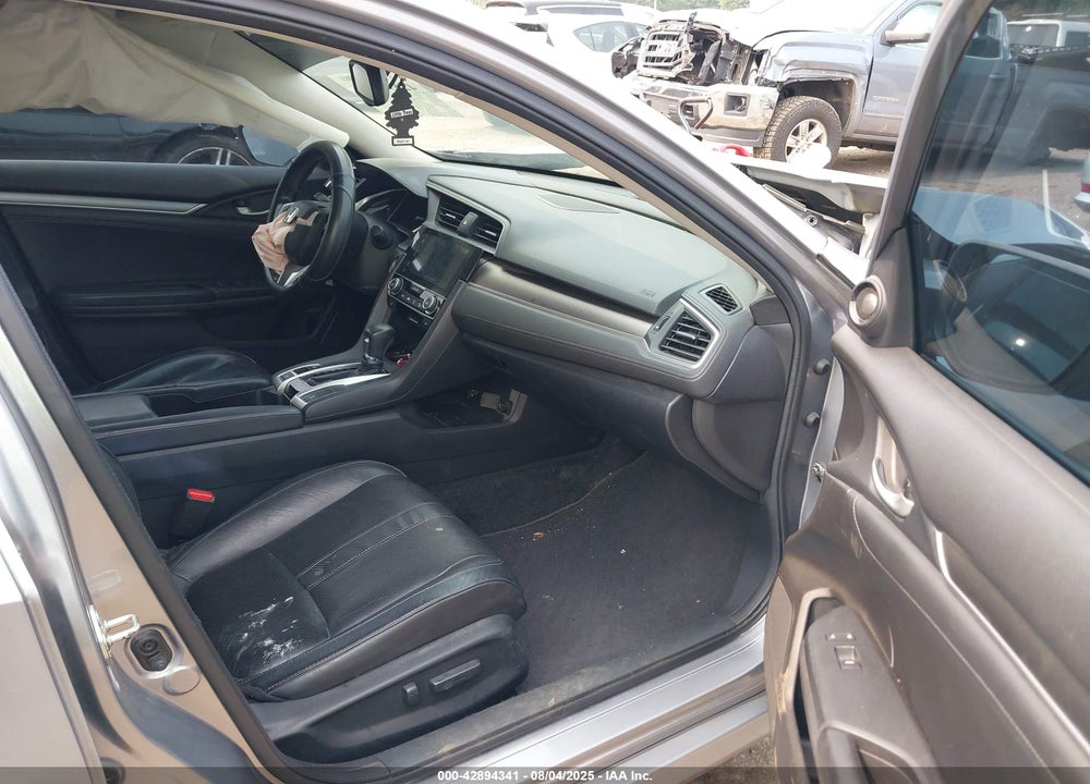 2016 HONDA CIVIC VIN: 19XFC1F92GE005828