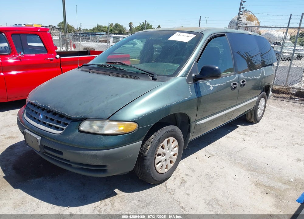 1998 PLYMOUTH VOYAGER VIN: 2P4FP25B8WR608922