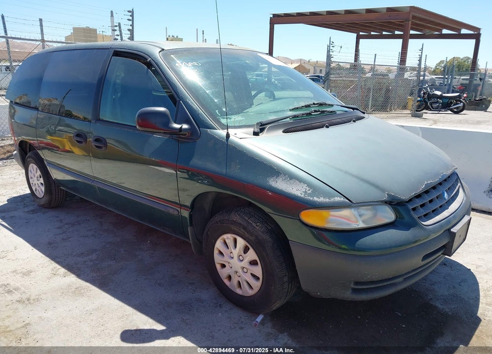 1998 PLYMOUTH VOYAGER VIN: 2P4FP25B8WR608922