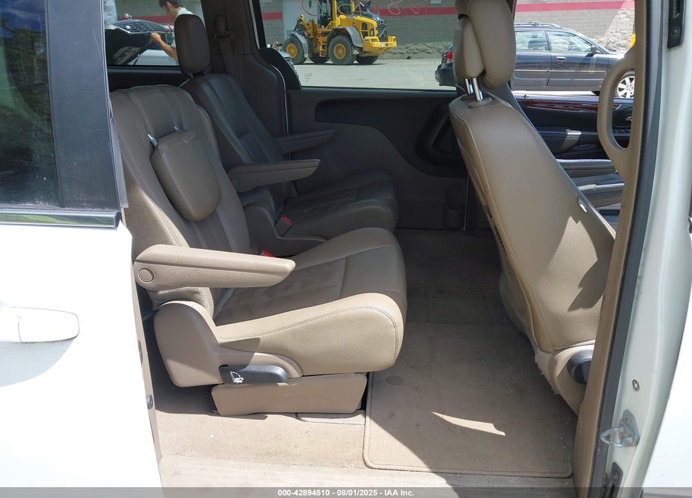 2016 CHRYSLER TOWN & COUNTRY TOURING VIN: 2C4RC1BG4GR164818