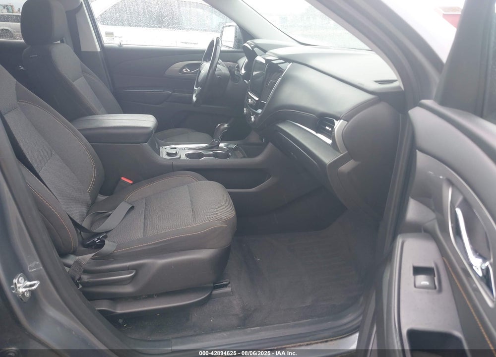 2018 CHEVROLET TRAVERSE 1LT VIN: 1GNEVGKW1JJ241702