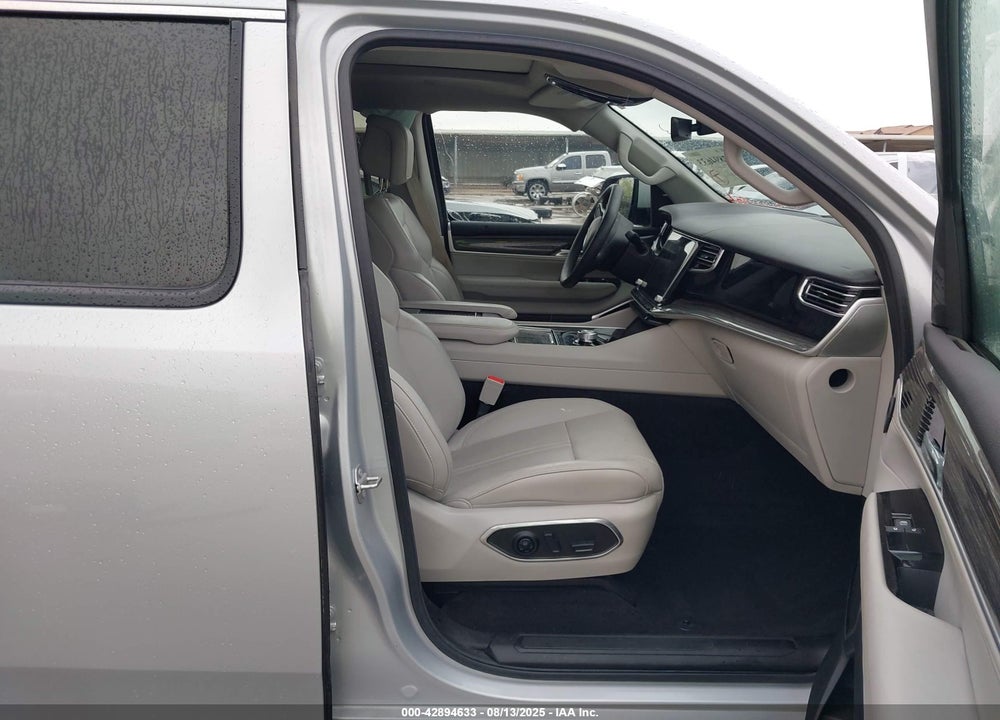 2022 JEEP WAGONEER VIN: 1C4SJUDT3NS106200