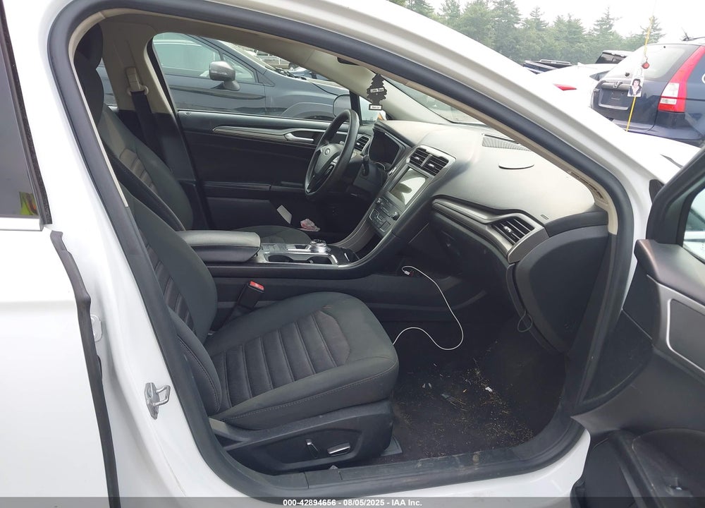 2019 FORD FUSION HYBRID SE VIN: 3FA6P0LU4KR109090