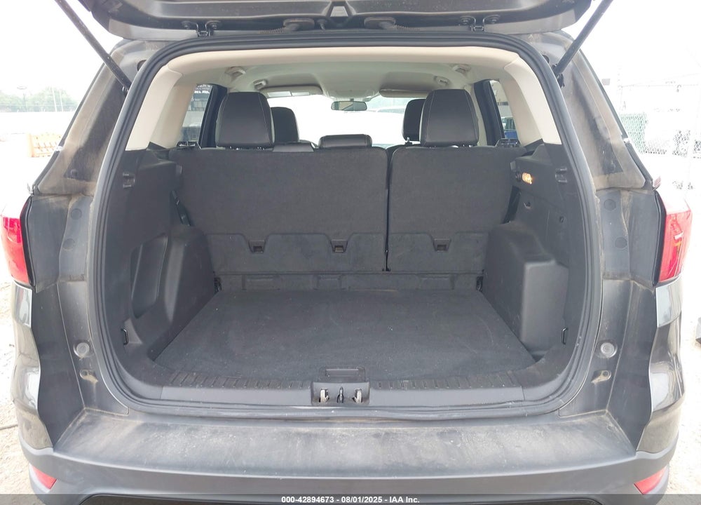 2019 FORD ESCAPE SE VIN: 1FMCU9GD1KUA77479