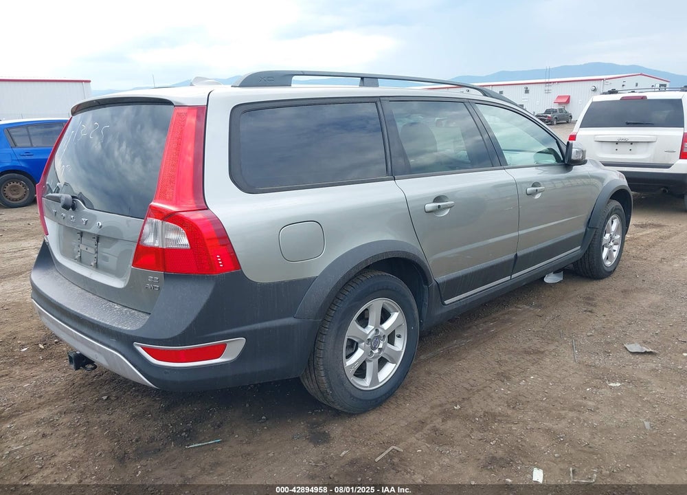 2008 VOLVO XC70 VIN: YV4BZ982281002330
