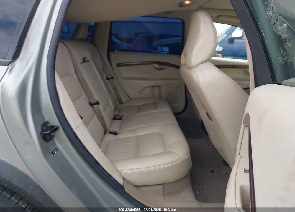 2008 VOLVO XC70 VIN: YV4BZ982281002330