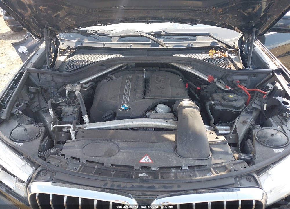 2015 BMW X5 VIN: 5UXKR2C51F0H37901