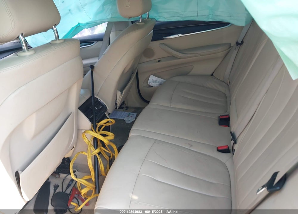 2015 BMW X5 VIN: 5UXKR2C51F0H37901