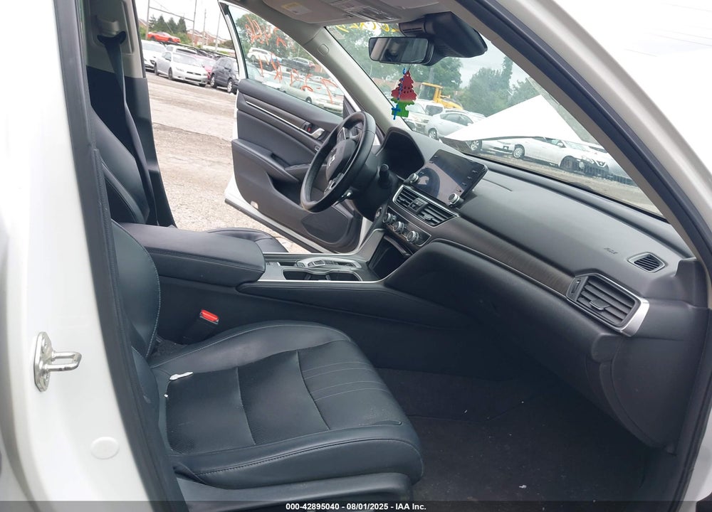2018 HONDA ACCORD VIN: 1HGCV2F51JA014130