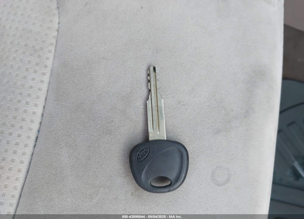 2007 KIA SPECTRA VIN: KNAFE121175407925